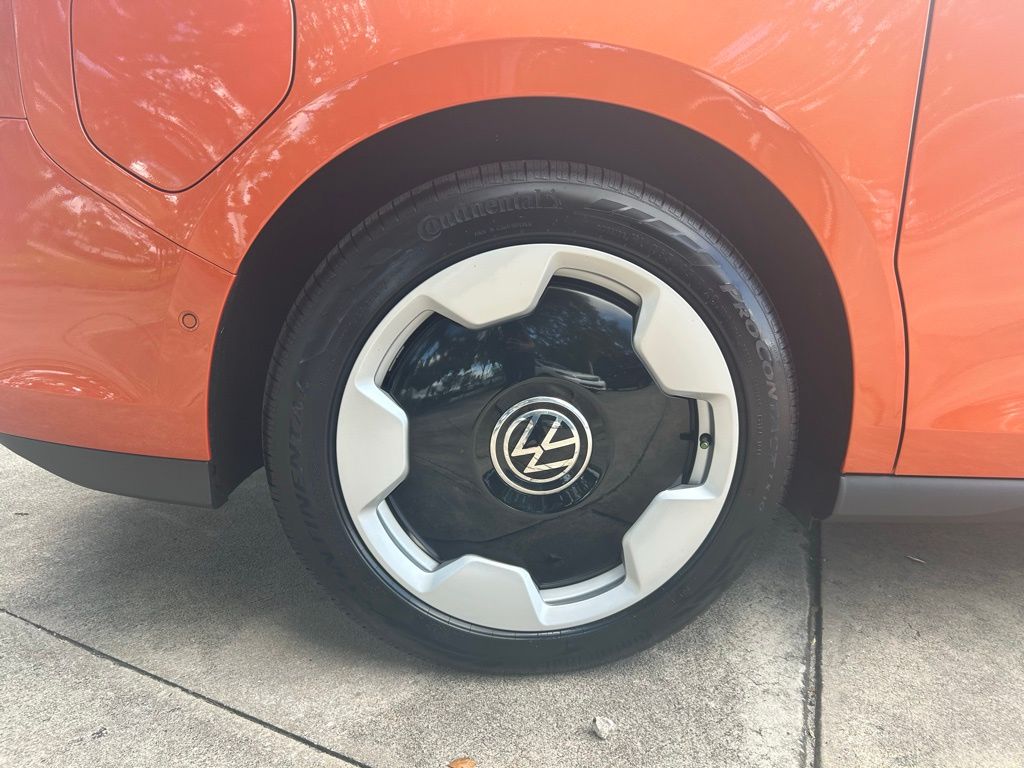 2025 Volkswagen ID. Buzz Pro Plus photo 18