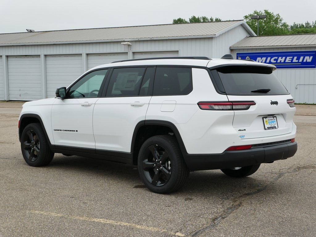 2025 Jeep Grand Cherokee Altitude X photo 2
