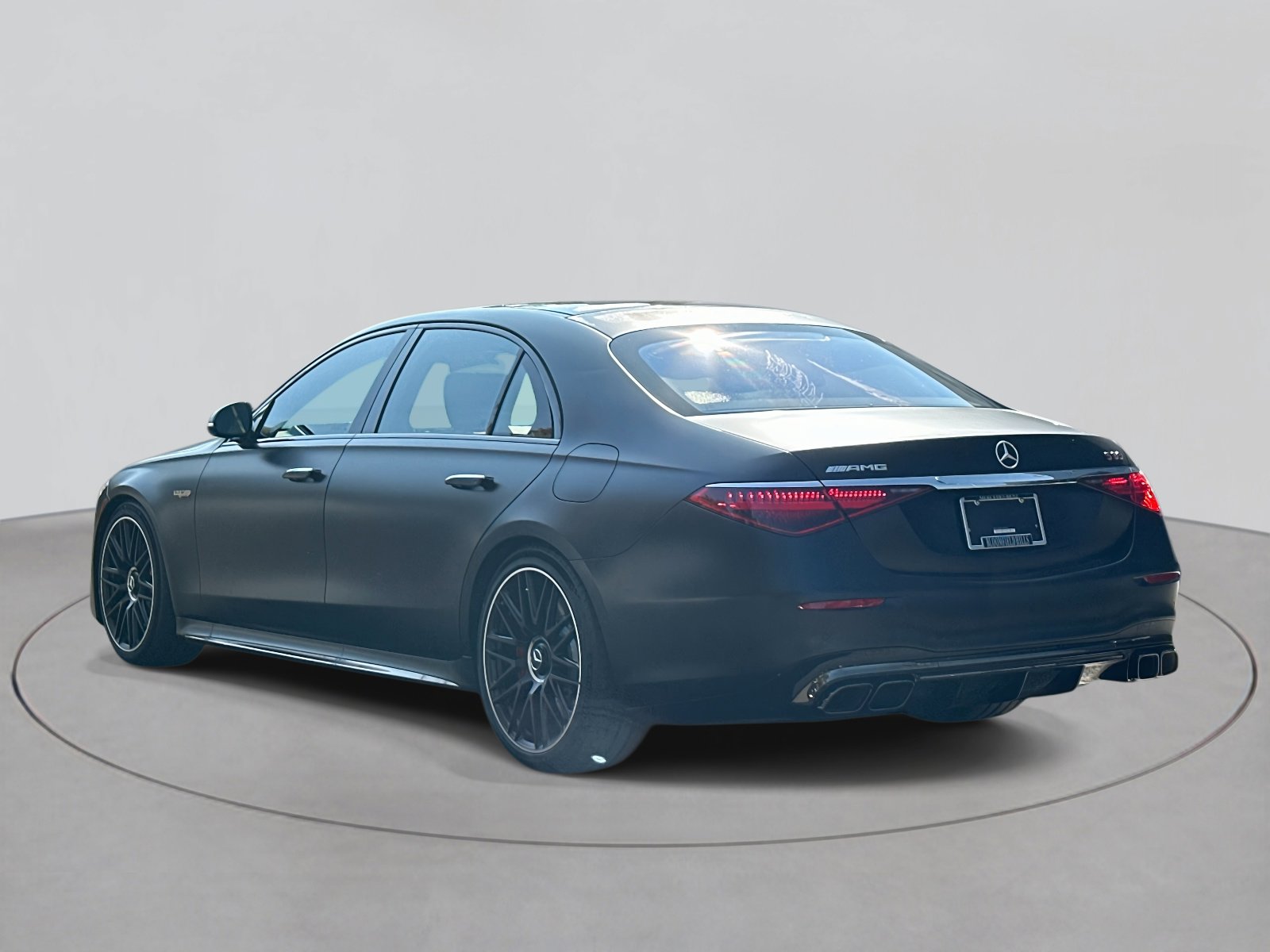 2026 Mercedes Benz S AMG 63 4MATIC photo 3