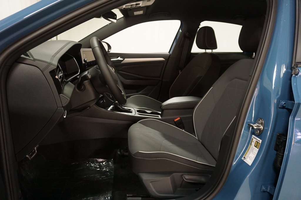 2025 Volkswagen Jetta 1.5T Sport photo 10