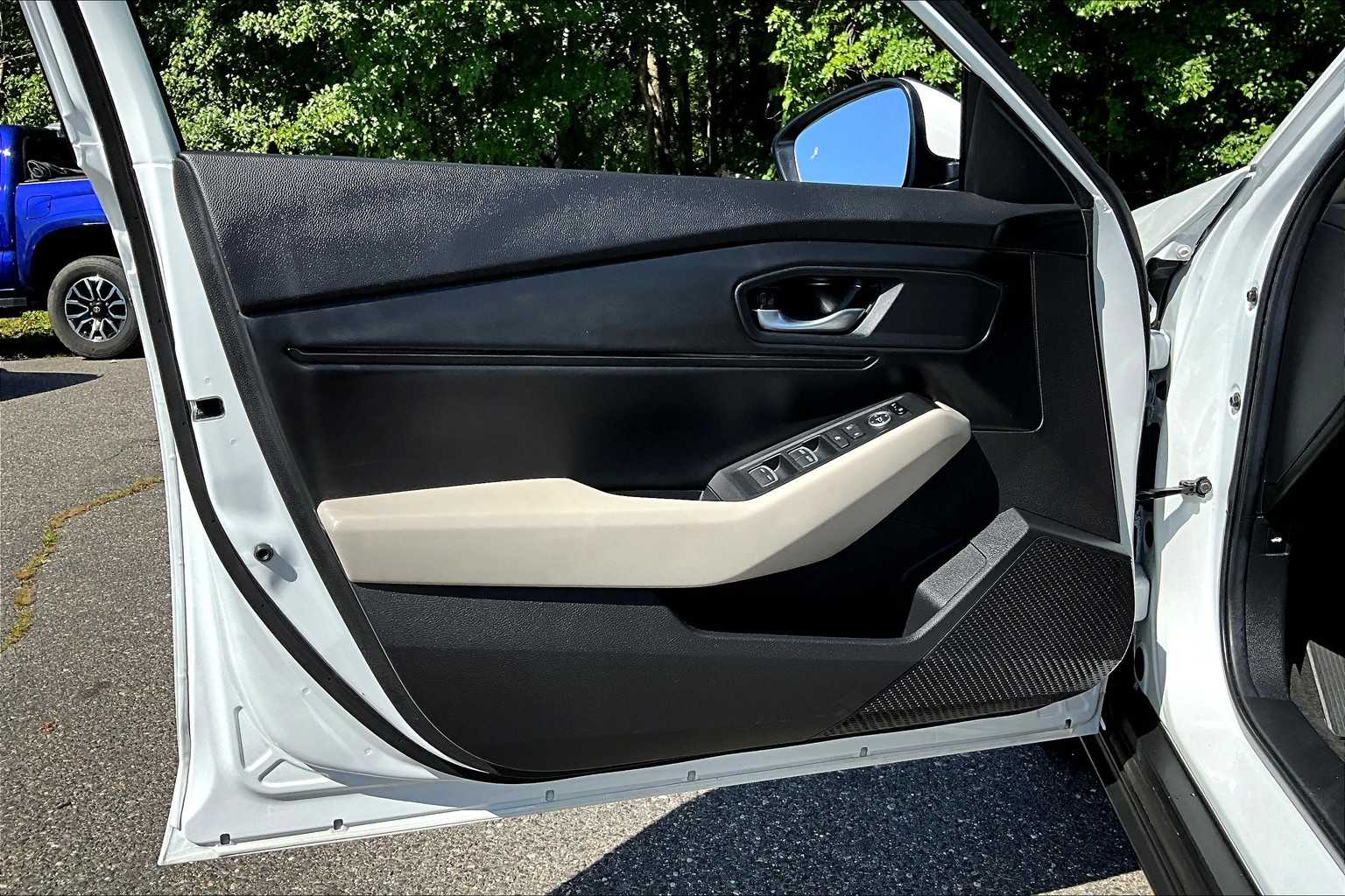 2024 Honda Accord EX photo 19