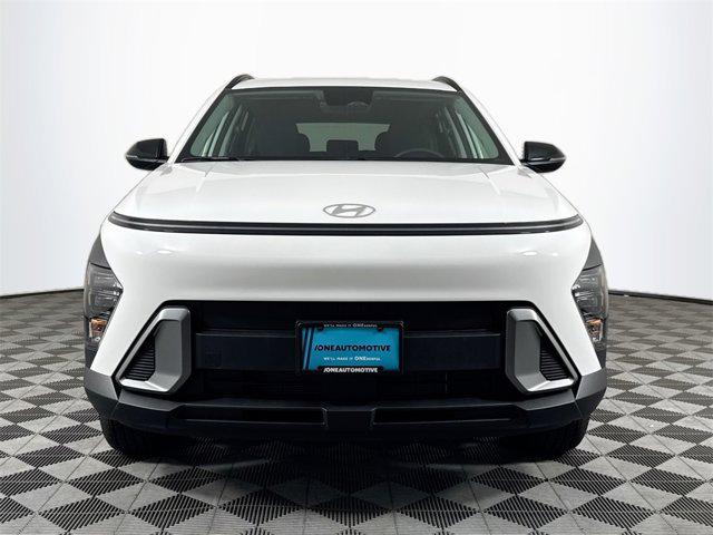 2026 Hyundai Kona SEL photo 3