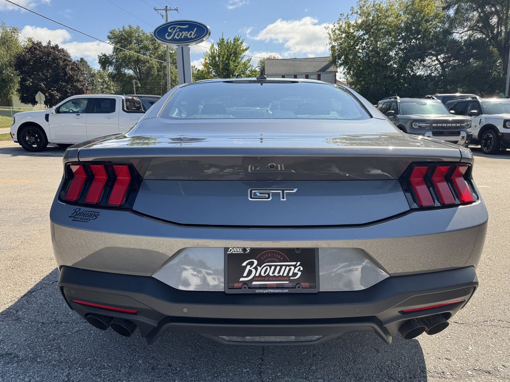 2025 Ford Mustang GT Premium photo 12