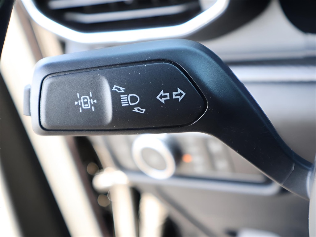 2021 Ford Explorer ST photo 35