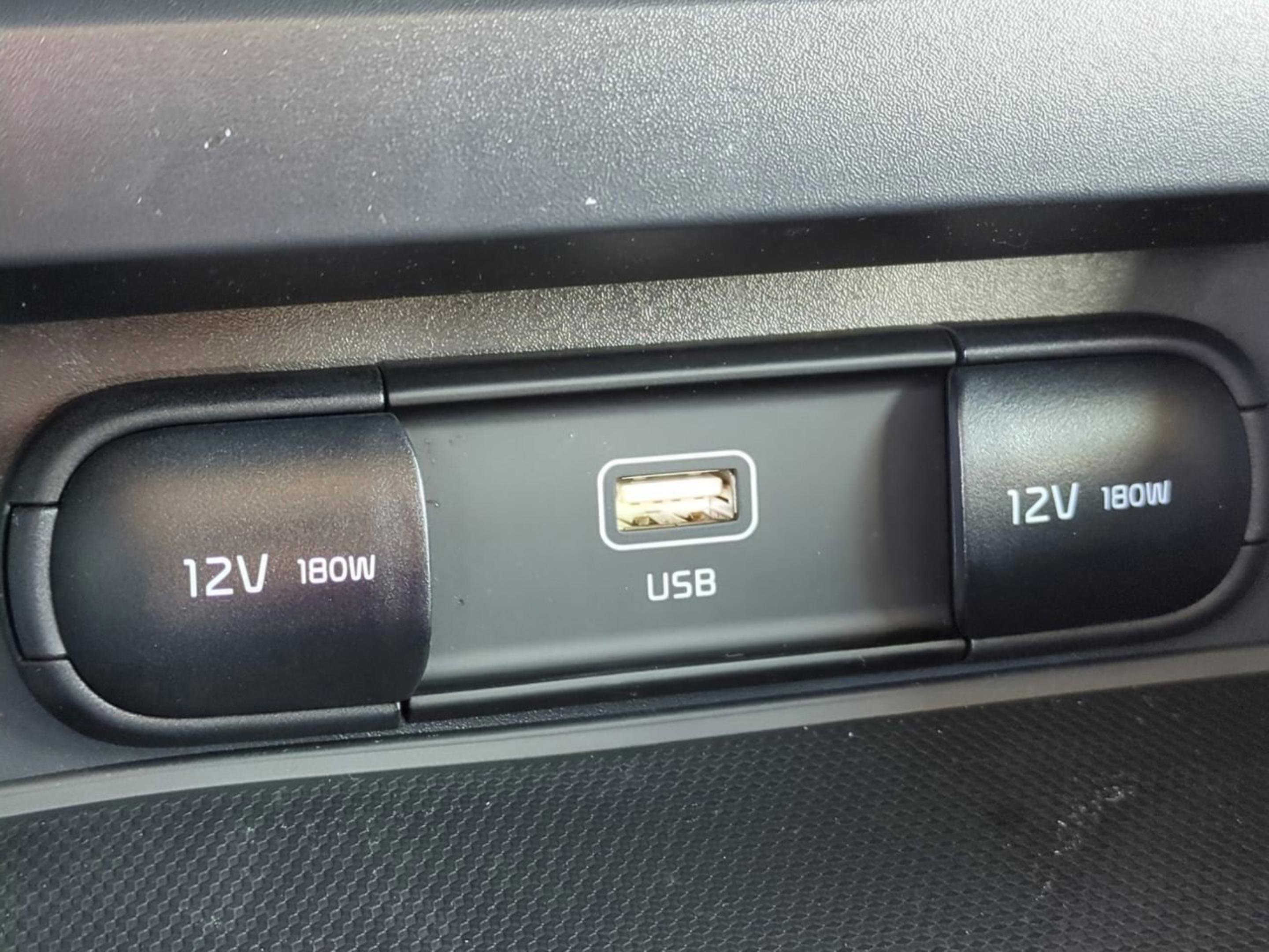 2025 Kia Soul LX photo 22