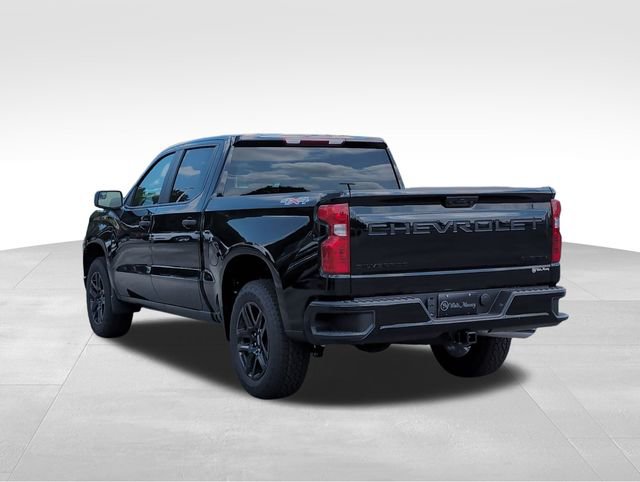 2025 Chevrolet Silverado 1500 Custom photo 5