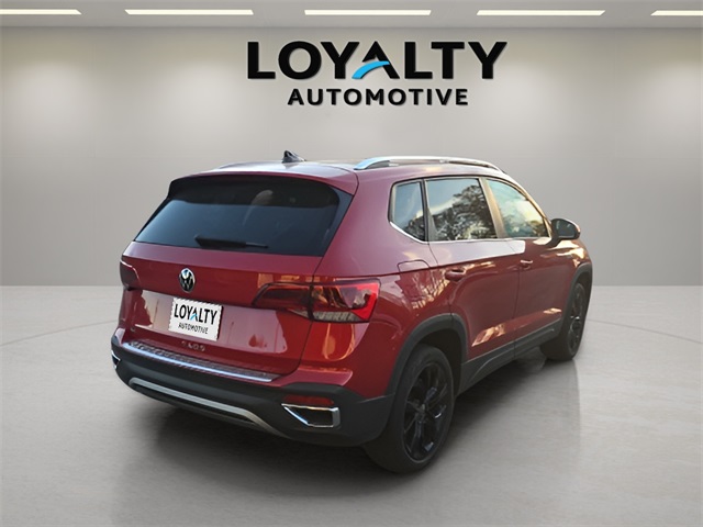 2023 Volkswagen Taos SE photo 4