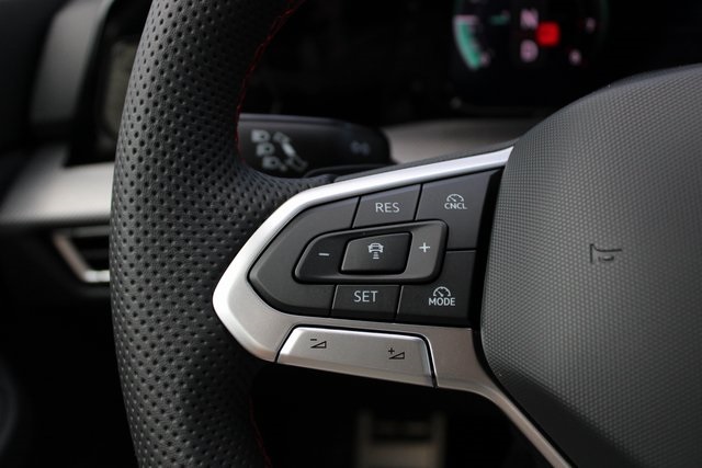 2025 Volkswagen Golf GTI S photo 2