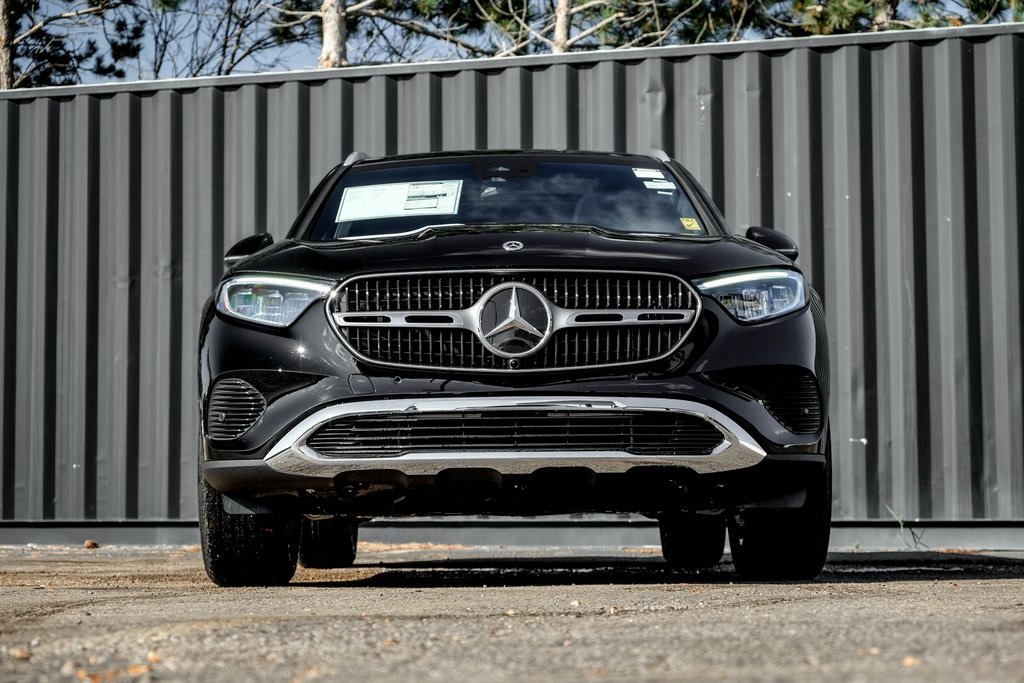 2026 Mercedes Benz GLC 300 4MATIC photo 3