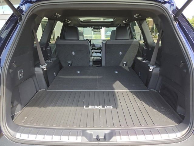 2026 Lexus TX 350 Luxury photo 17