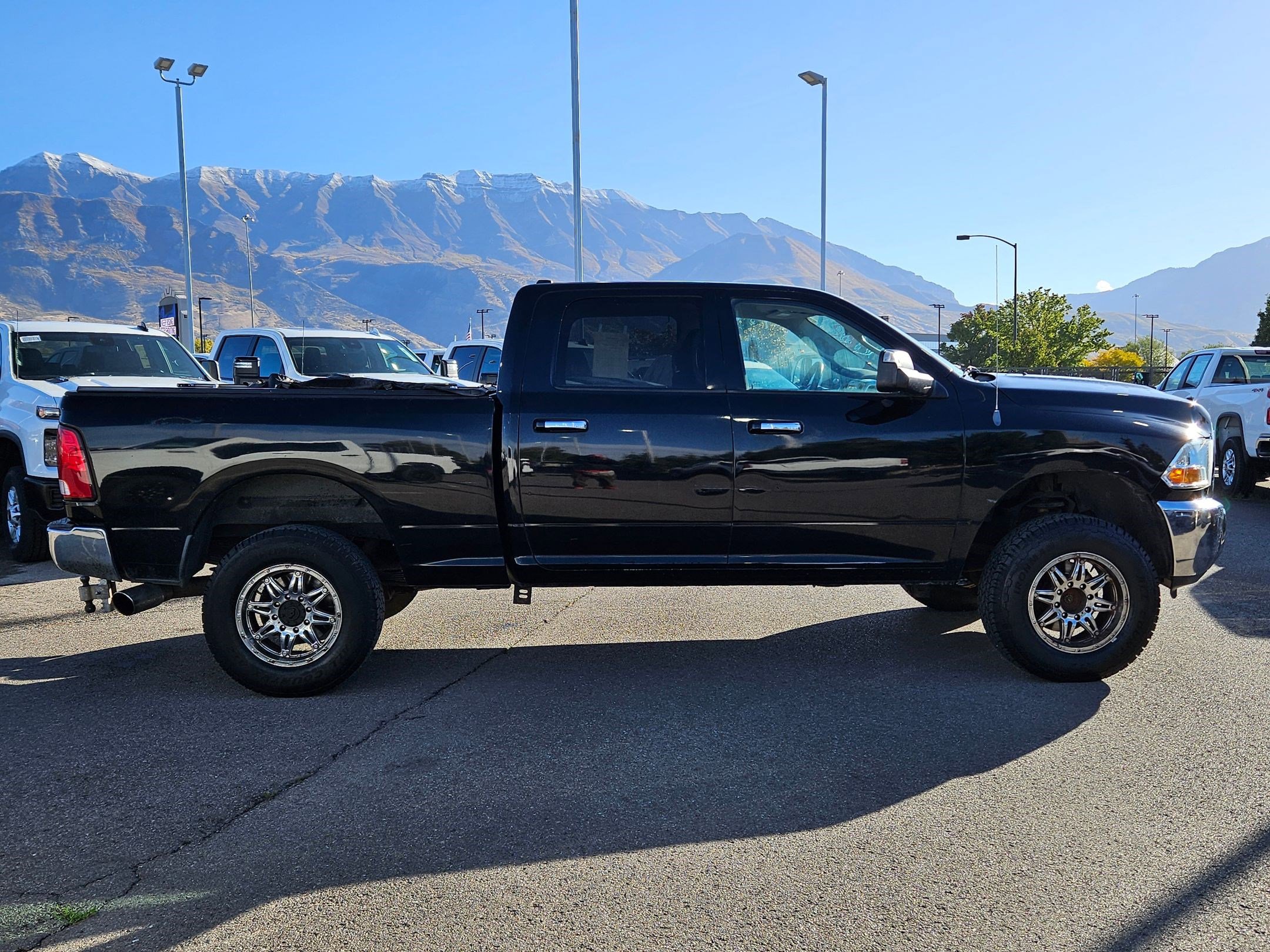 2012 Ram 2500 SLT photo 2