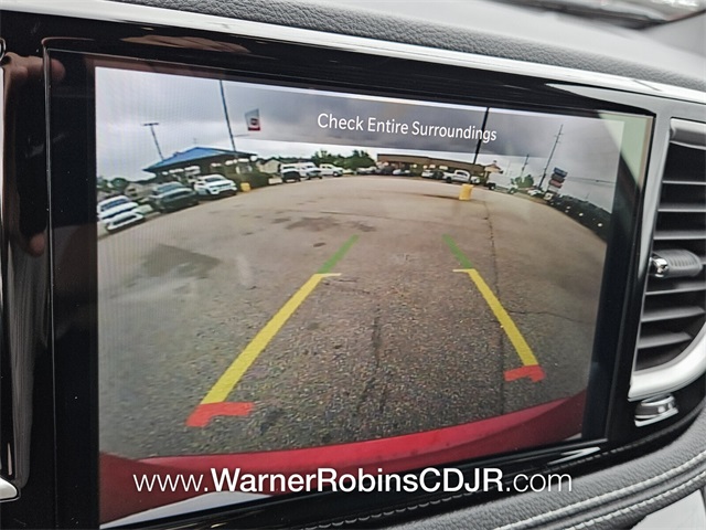 2026 Chrysler Pacifica photo 19