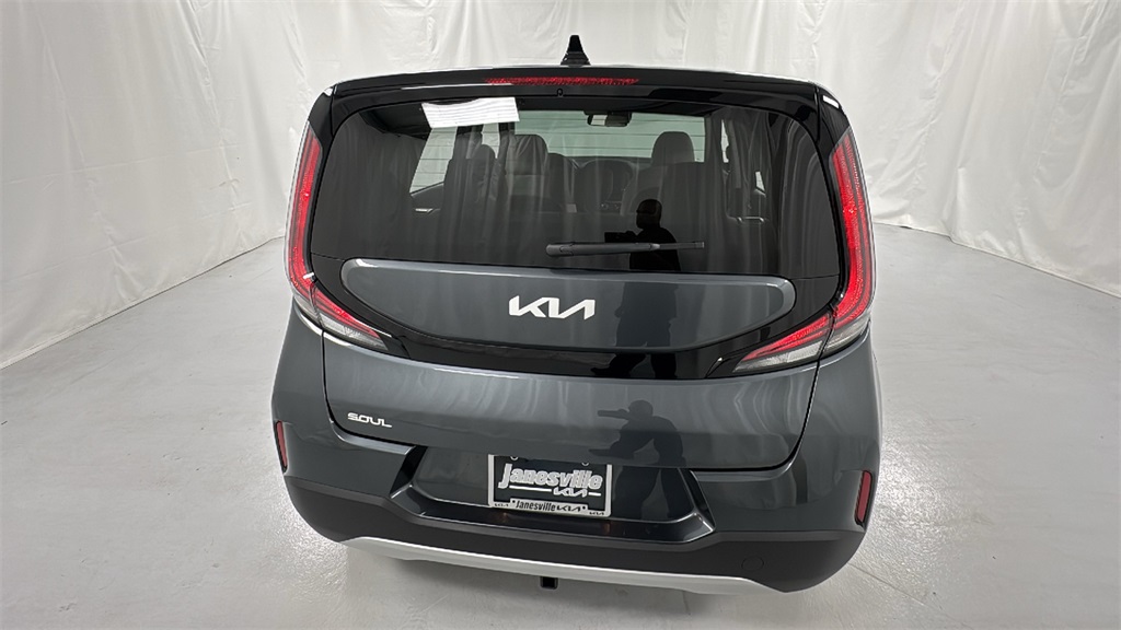 2025 Kia Soul LX photo 4