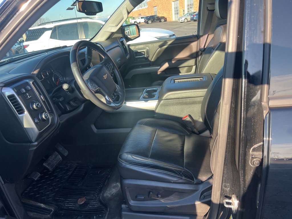 2017 CHEVROLET SILVERADO - Image 10