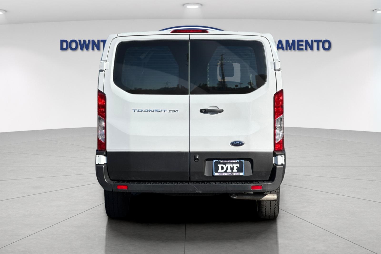 2024 Ford Transit photo 2
