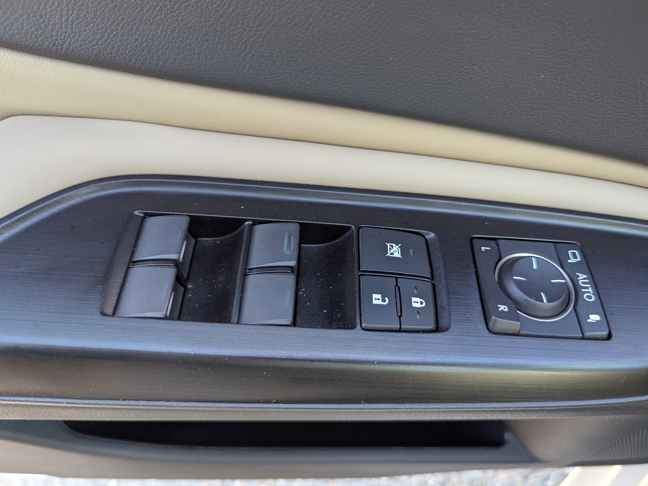 2020 Lexus ES 350 Premium photo 16