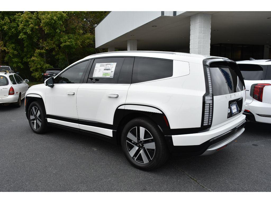 2026 Hyundai Ioniq SEL photo 2