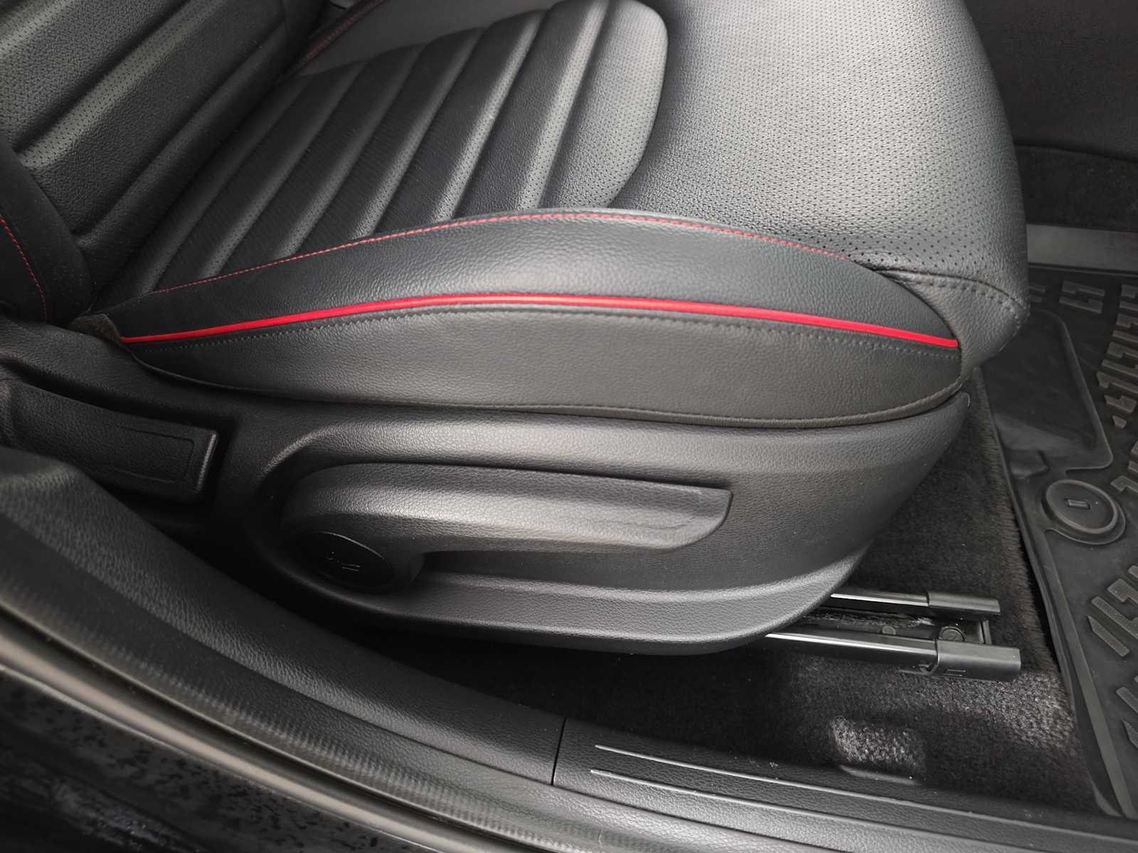 2023 Kia Forte GT photo 29