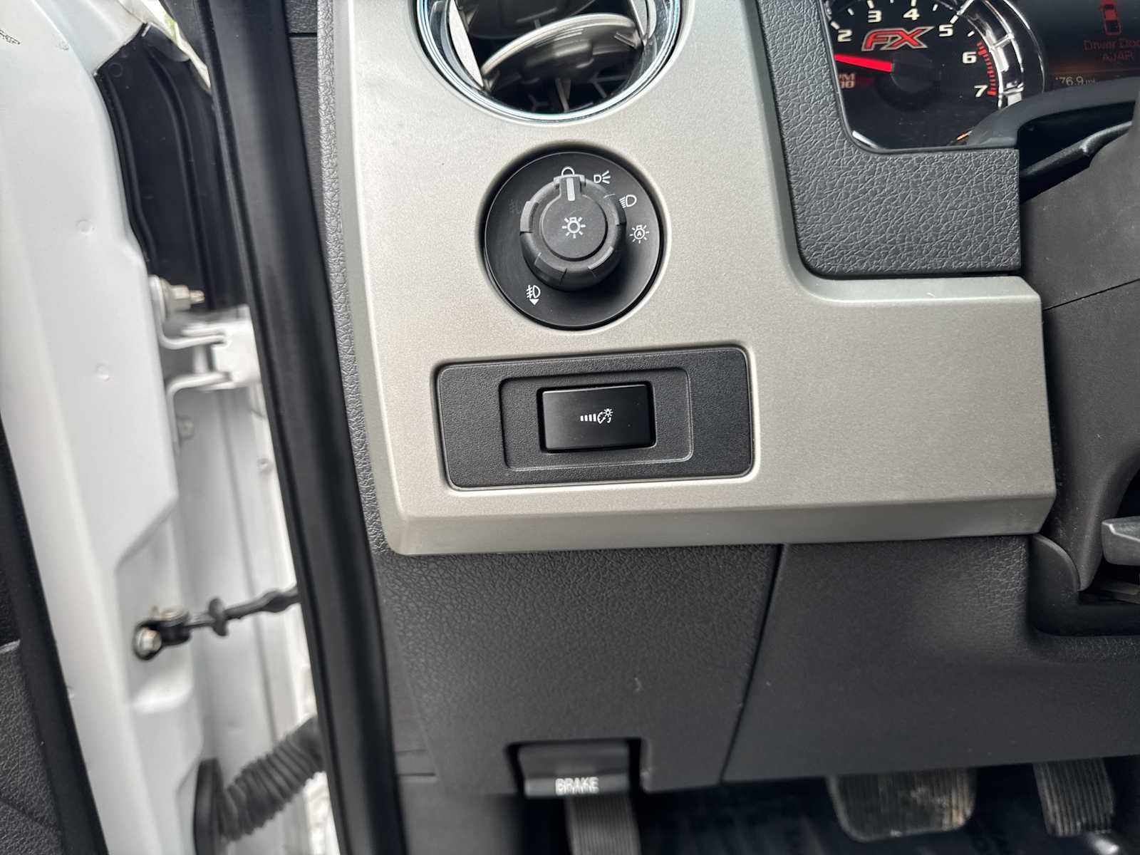 2012 Ford F-150 FX4 photo 19