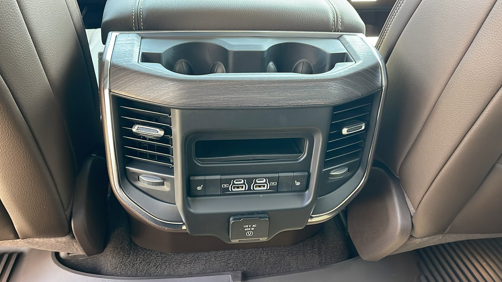 2025 Ram 1500 Laramie photo 18