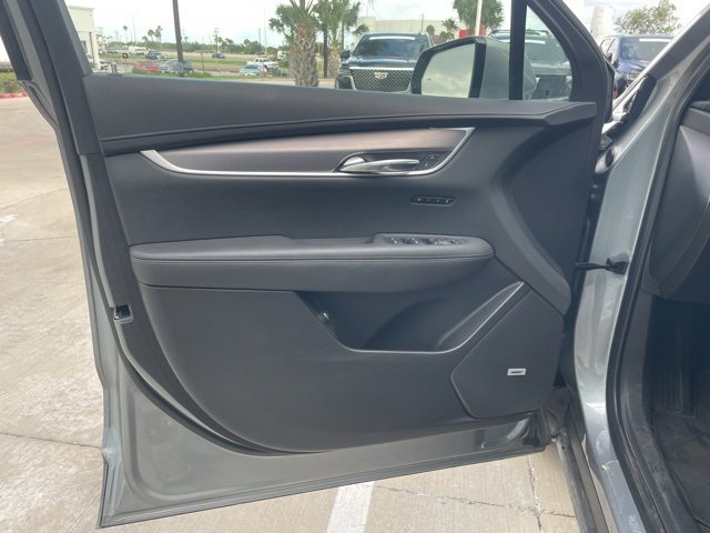 2024 Cadillac XT6 Luxury photo 8