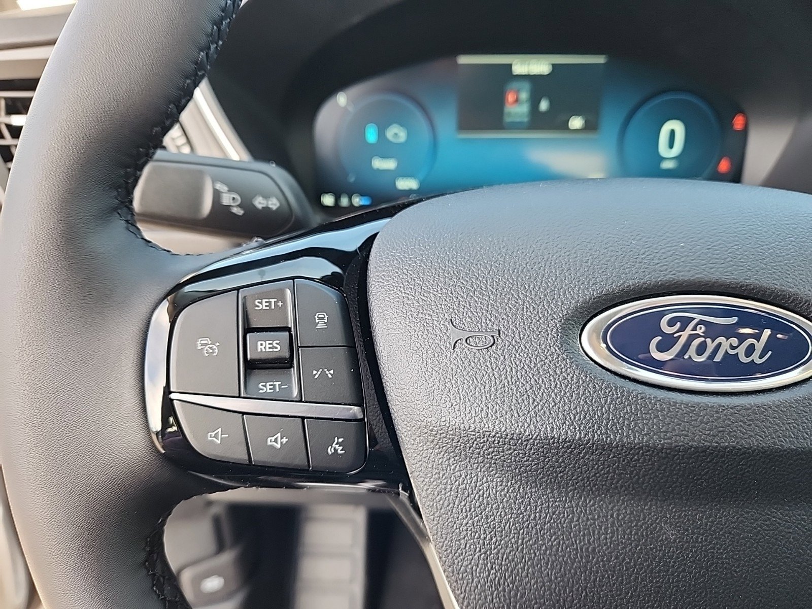 2024 Ford Escape Plug-In Hybrid photo 10