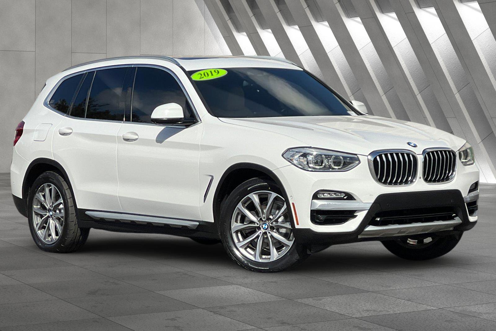 2019 BMW X3 30i's photo