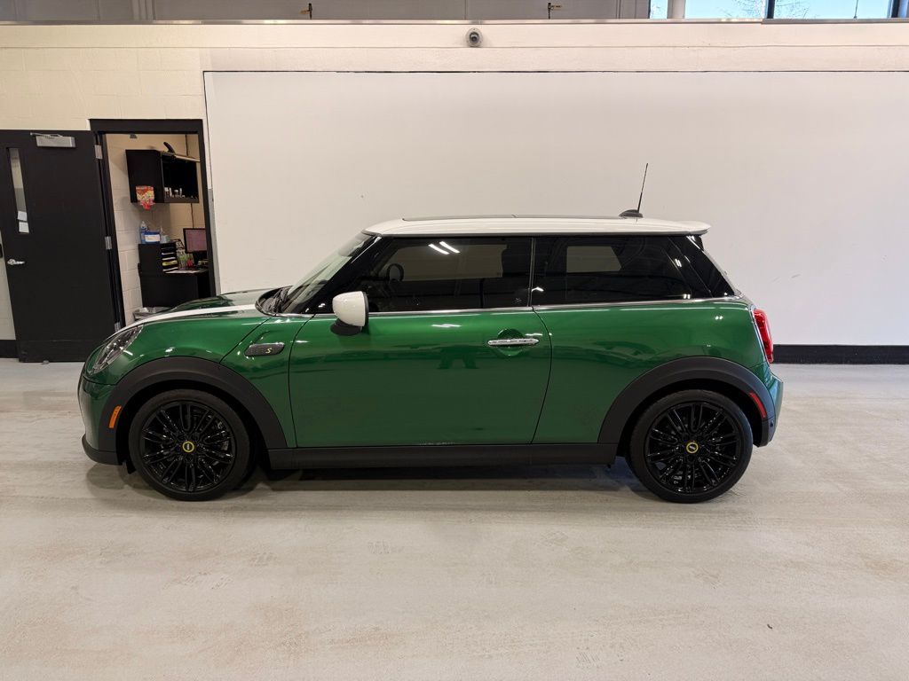 Used 2024 MINI Hardtop 2 Door SE with VIN WMW13DJ00R2V88112 for sale in Golden Valley, MN