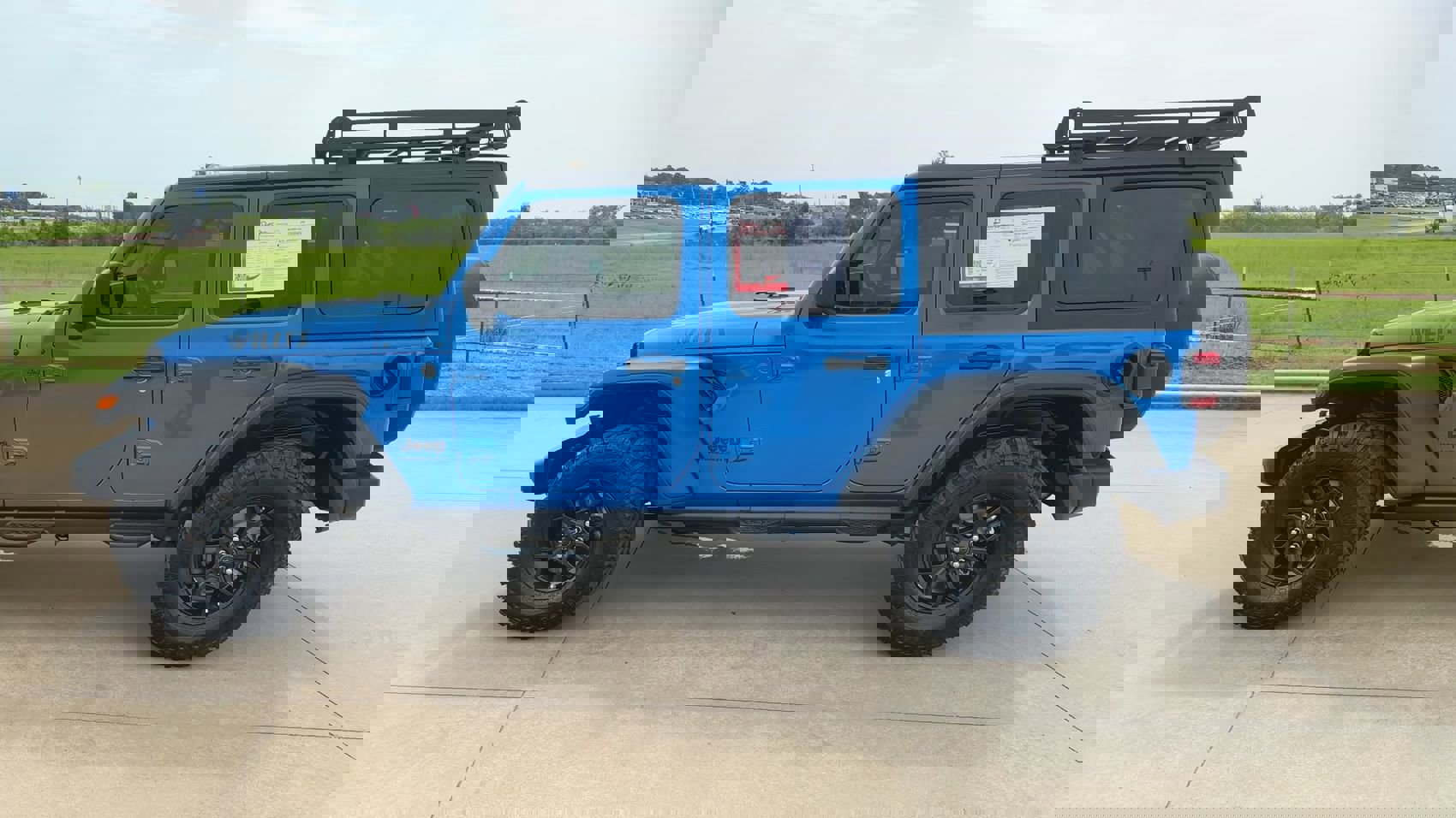 2024 Jeep Wrangler Willys photo 6