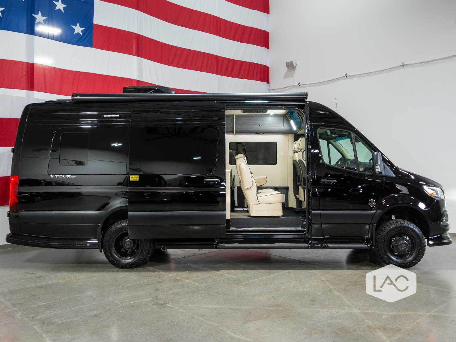 2024 Mercedes Benz Sprinter Cargo Van photo 31
