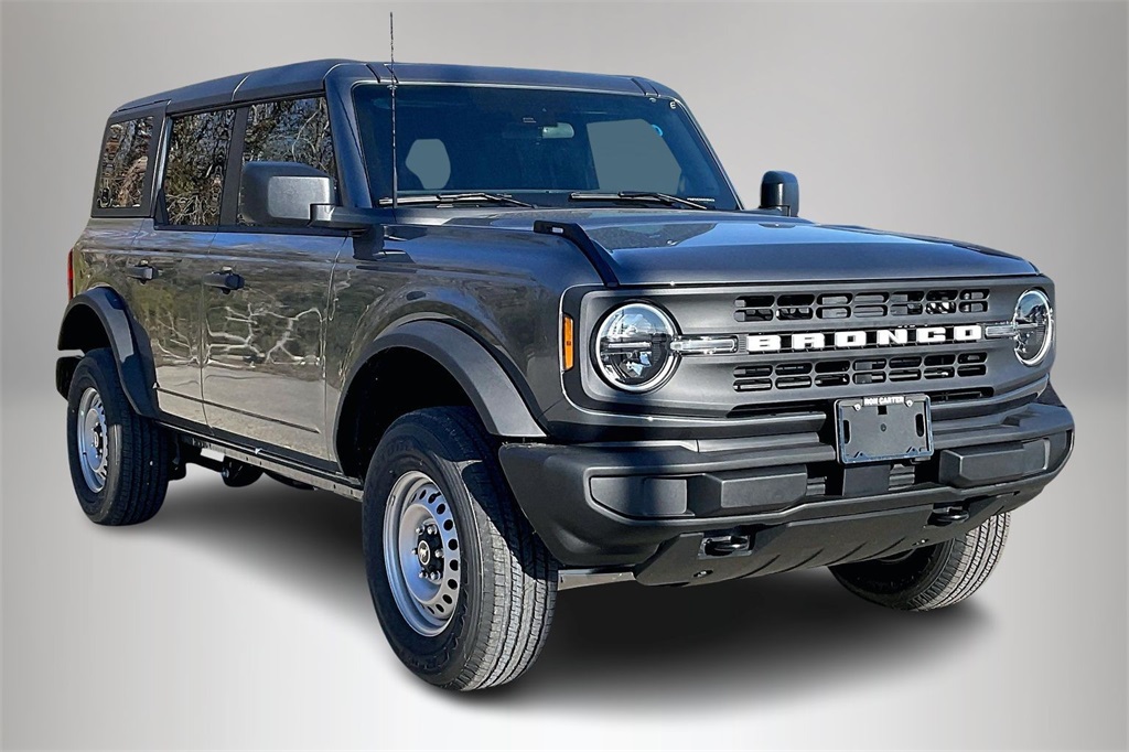 2025 Ford Bronco 4-Door Base's photo