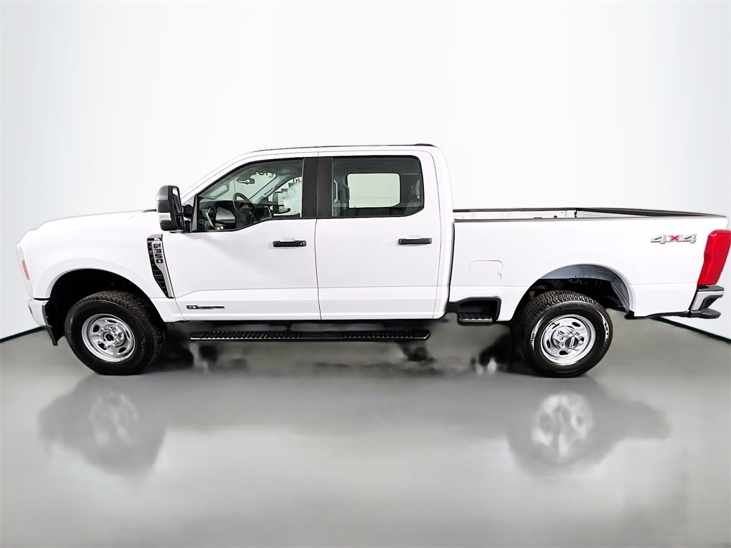 2026 Ford F-350 photo 6