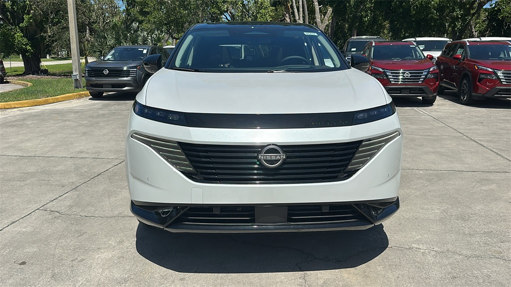 2025 Nissan Murano Platinum photo 2