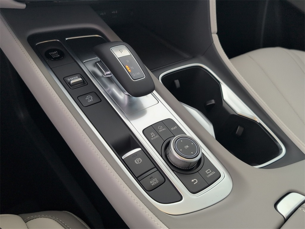 2026 Infiniti QX60 Luxe photo 14