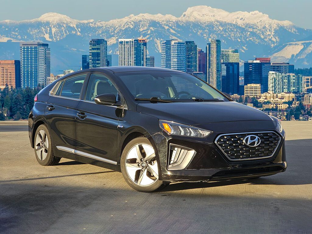 2020 Hyundai IONIQ SEL's photo