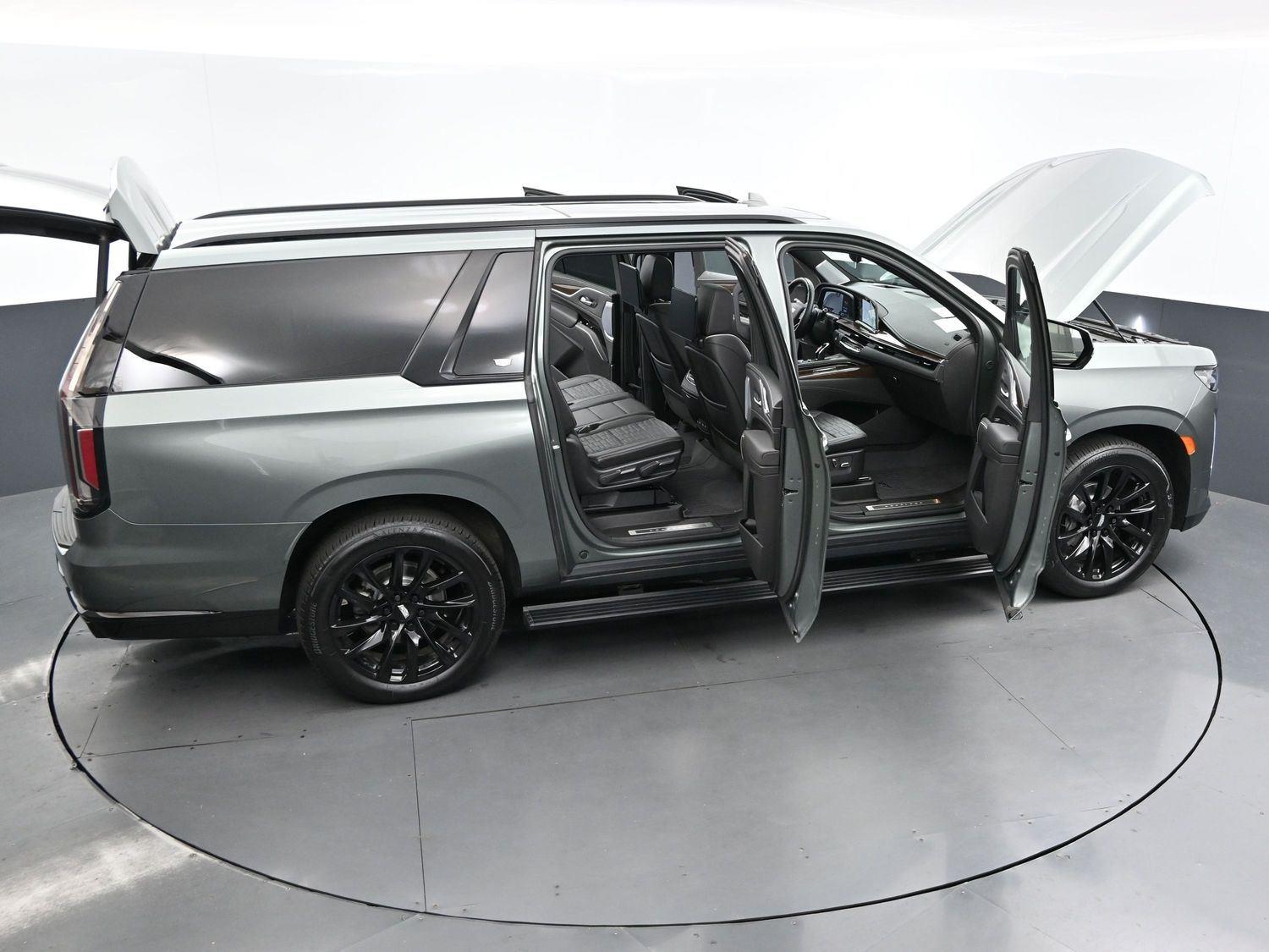 2023 Cadillac Escalade ESV Sport Platinum photo 45