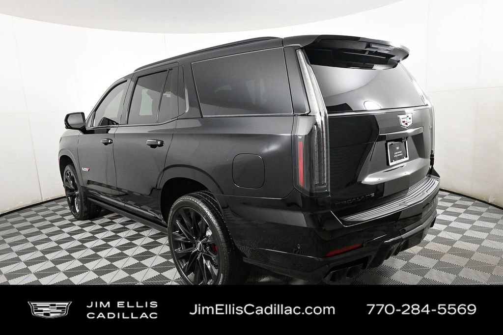 2025 Cadillac Escalade V-Series photo 2