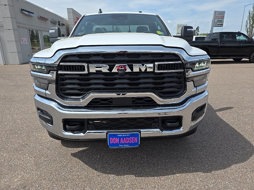 2025 Ram 2500 Tradesman photo 2