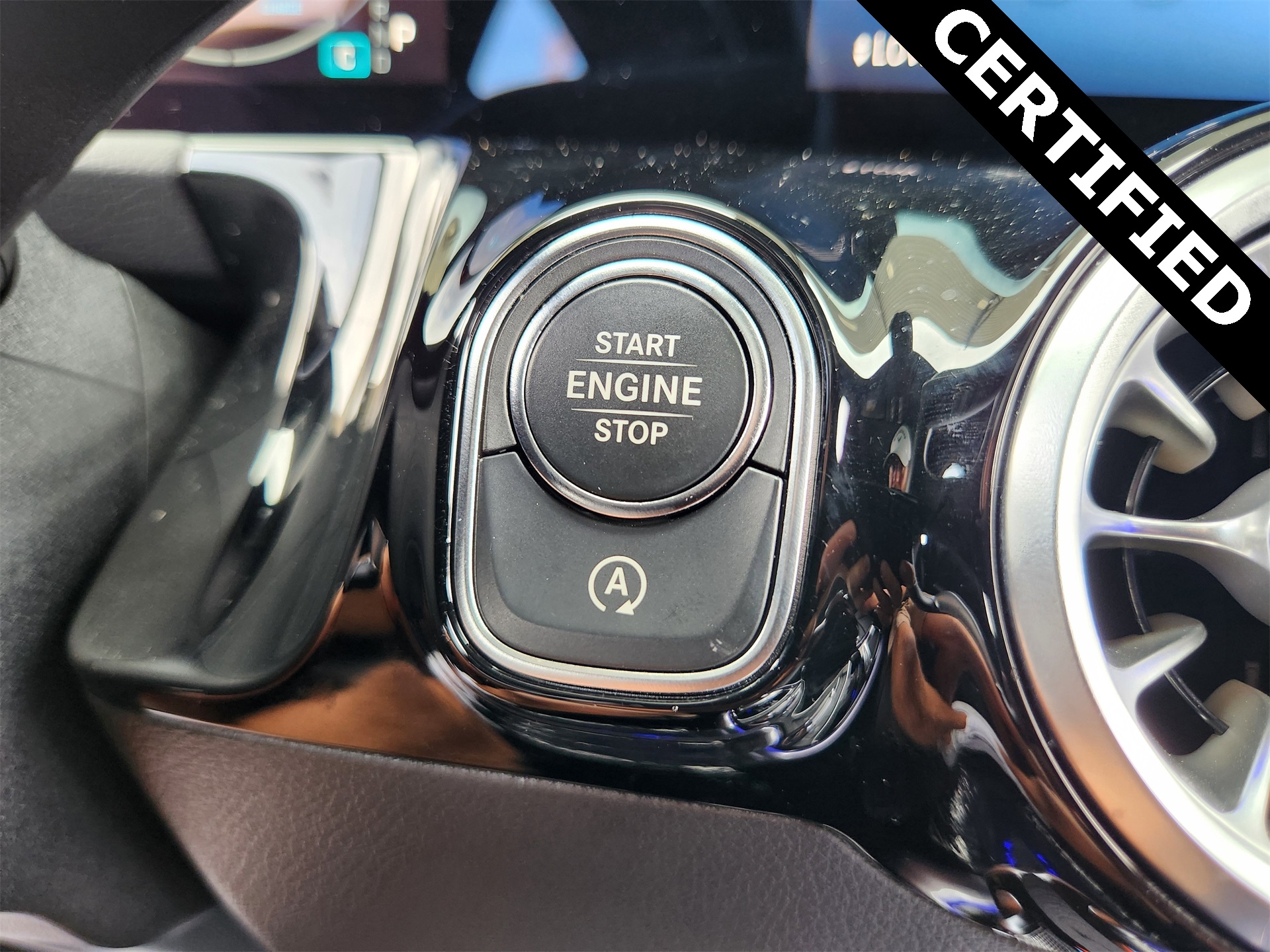 2024 Mercedes Benz GLA 250 photo 12