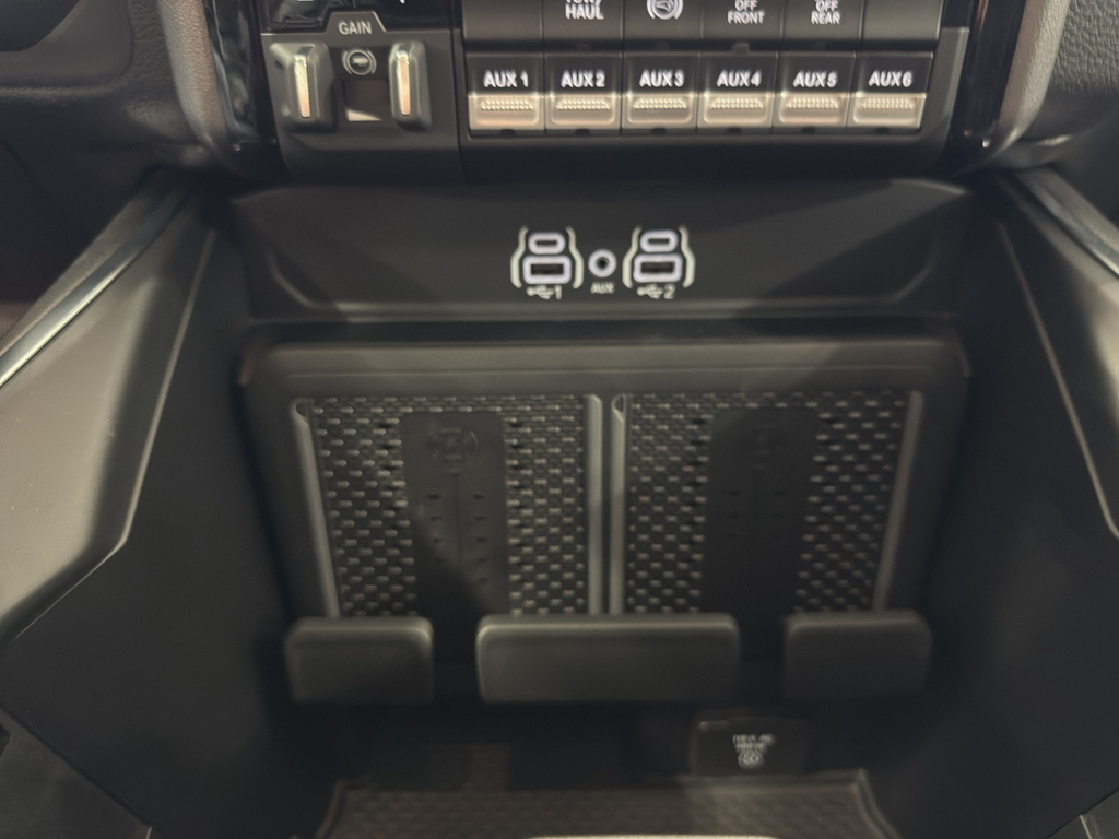 2025 Ram 2500 Laramie photo 33