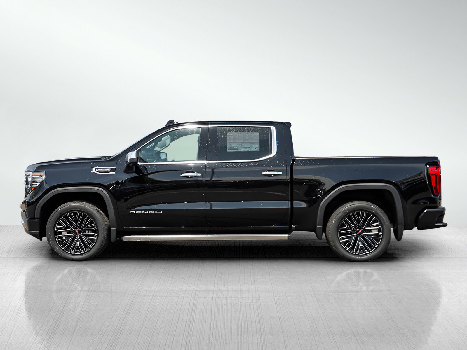 2025 Gmc Sierra 1500 Denali photo 3