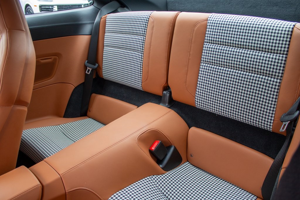 2024 Porsche 911 4S photo 19