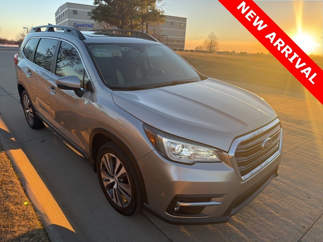 2020 Subaru Ascent Limited's photo