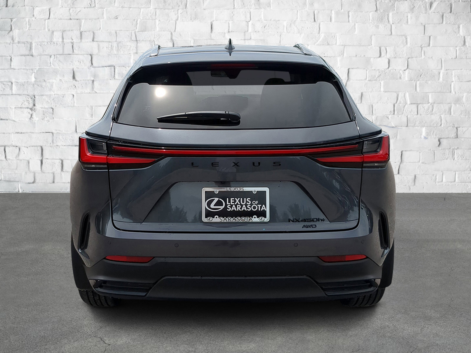 2025 Lexus NX 450h+ Luxury AWD photo 5