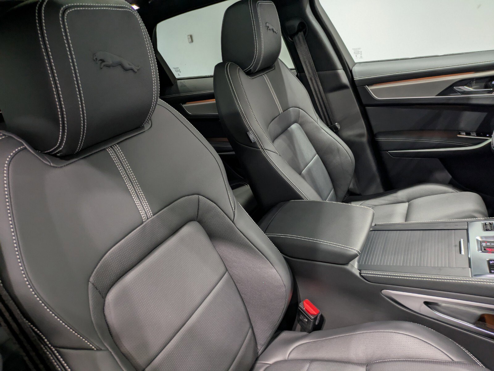 2026 Jaguar F-PACE R-Dynamic S P250 photo 24