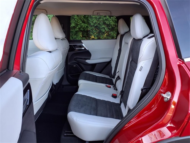 2025 Mitsubishi Outlander SE 2.5 S-AWC photo 6
