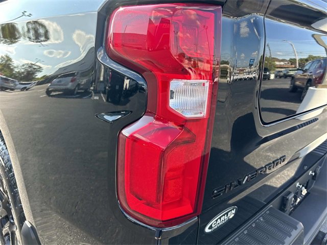 2026 Chevrolet Silverado 1500 High Country photo 11