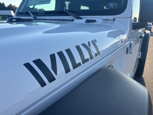 2025 Jeep Wrangler Willys photo 10