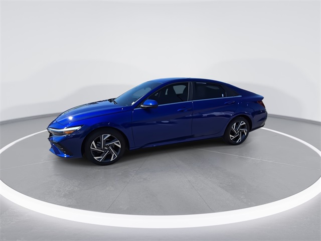 2024 Hyundai Elantra SEL Convenience photo 4