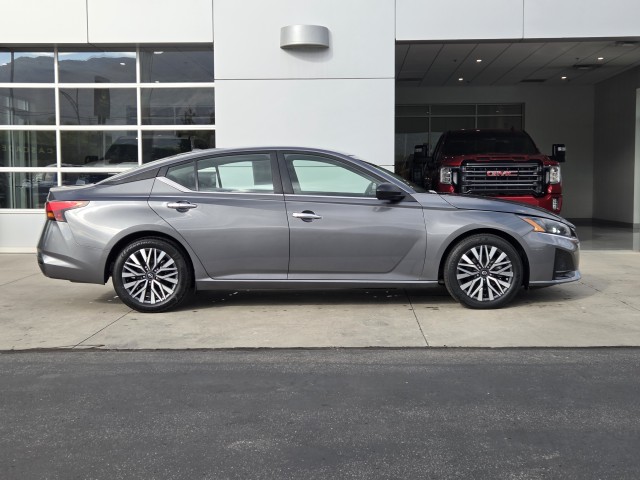 2024 Nissan Altima 2.5 SV photo 4